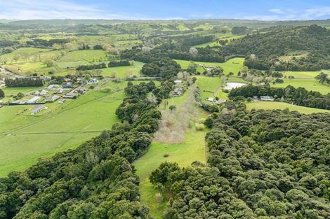 Photo of property in 50 Waitoki Road, Waitoki, Kaukapakapa, 0871