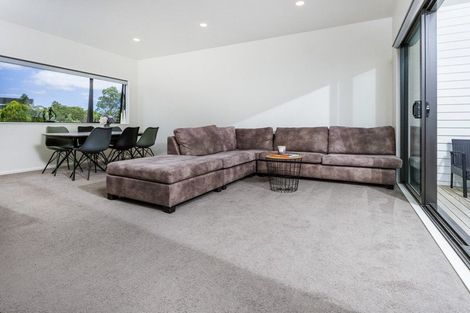 Photo of property in 35b Seon Place, Birkdale, Auckland, 0626