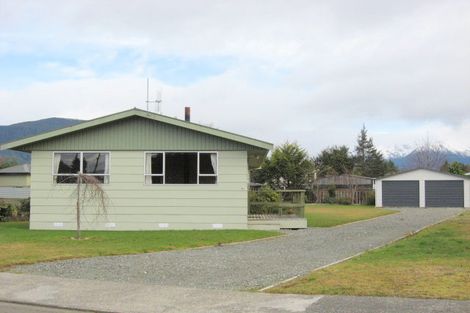Photo of property in 31 Mckerrow Street, Te Anau, 9600