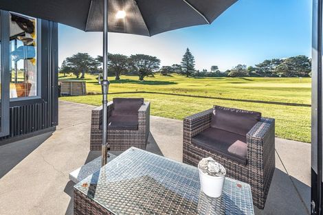 Photo of property in 21 Golf Vue Place, Castlecliff, Whanganui, 4501