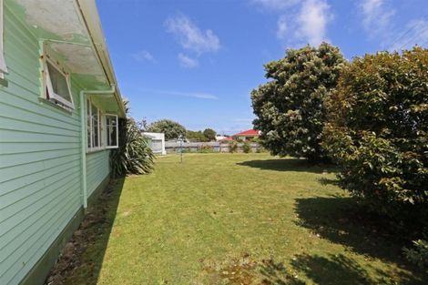 Photo of property in 74 Domett Street, Opunake, 4616