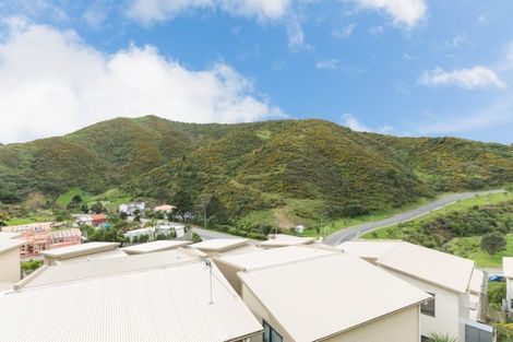 Photo of property in 1 Rarangi Way, Owhiro Bay, Wellington, 6023