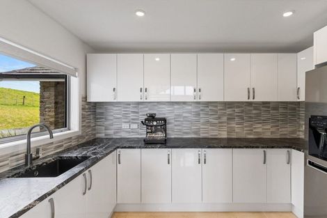 Photo of property in 132b Dormer Road, Waitoki, Helensville, 0875