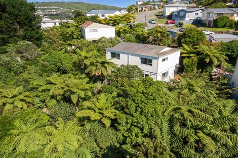 Photo of property in 30a Cheltenham Terrace, Newlands, Wellington, 6037