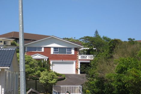 Photo of property in 6 Glenveagh Drive, Mount Roskill, Auckland, 1041