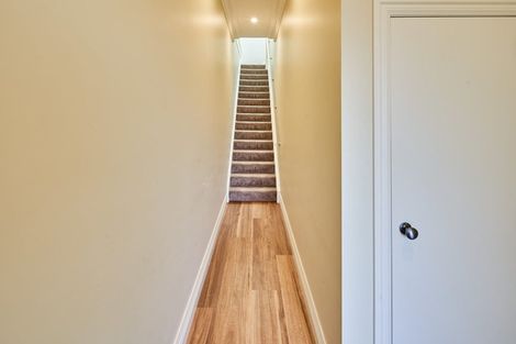 Photo of property in 40 Roxburgh Street, Mount Victoria, Wellington, 6011