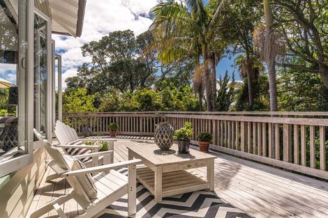 Photo of property in 1/50 Vauxhall Road, Devonport, Auckland, 0624