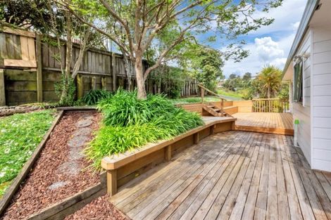 Photo of property in 121b Sunnyside Road, Sunnyvale, Auckland, 0612