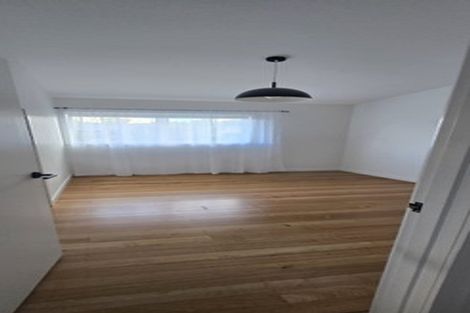 Photo of property in 21 Patts Avenue, Glendene, Auckland, 0602