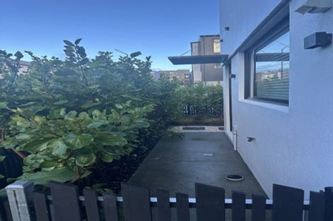 Photo of property in 1/73 Hobsonville Point Road, Hobsonville, Auckland, 0616