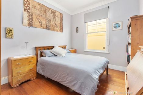 Photo of property in 16 Herald Street, Berhampore, Wellington, 6023