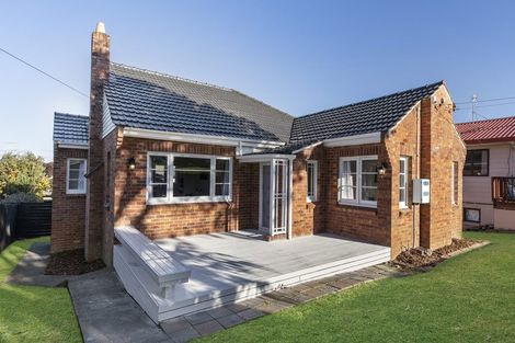 Photo of property in 1/62 Hillcrest Road, Papatoetoe, Auckland, 2025