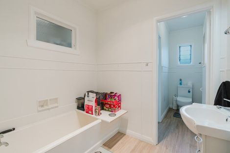 Photo of property in 295b Cambridge Road, Hillcrest, Hamilton, 3216