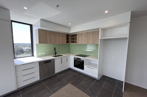 Photo of property in 903/1 Buscomb Avenue, Henderson, Auckland, 0610