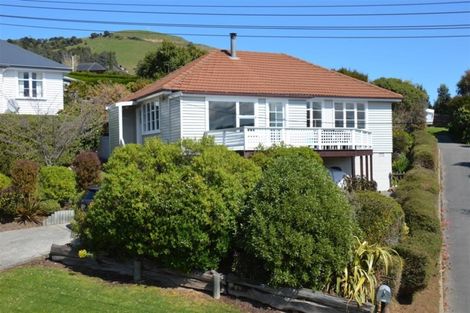 Photo of property in 32 Selwyn Avenue, Akaroa, 7520