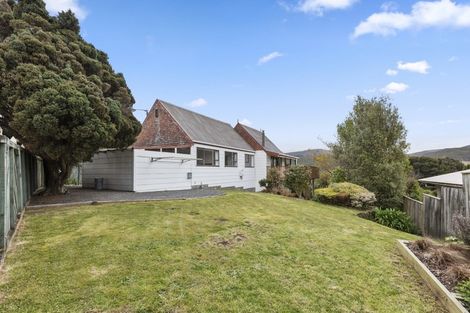 Photo of property in 103 Holborn Drive, Stokes Valley, Lower Hutt, 5019