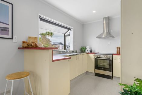Photo of property in 43 Garland Drive, St Andrews, Hamilton, 3200