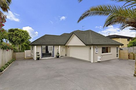 Photo of property in 10 San Lorenzo Rise, Henderson, Auckland, 0612