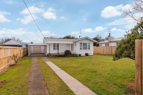 Photo of property in 6 Taylor Street, Carterton, 5713
