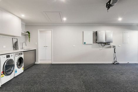 Photo of property in 32 Hugo Shaw Drive, Cambridge, 3434