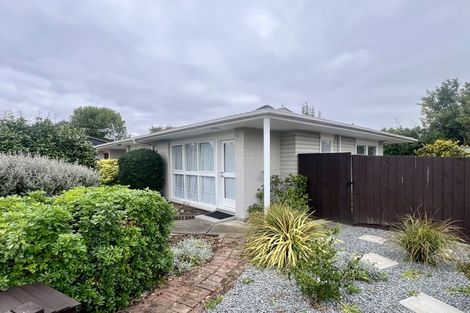 Photo of property in 2/5 Sarabande Avenue, Redwood, Christchurch, 8051