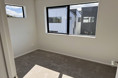 Photo of property in 1/39 Graham Avenue, Te Atatu Peninsula, Auckland, 0610