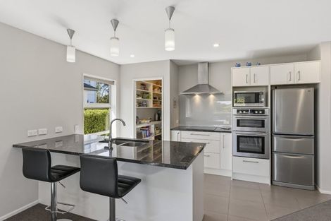 Photo of property in 91 Seaview Road, Paraparaumu Beach, Paraparaumu, 5032