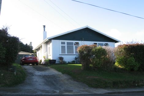 Photo of property in 17 Corlett Road, Plimmerton, Porirua, 5026