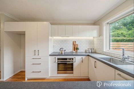 Photo of property in 18 Barberry Grove, Maungaraki, Lower Hutt, 5010