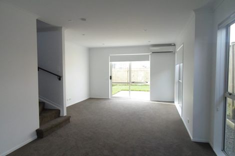 Photo of property in 7 Forbes Mccammon Drive, Swanson, Auckland, 0614