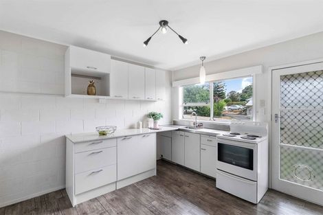 Photo of property in 1/2 Halberg Street, Glenfield, Auckland, 0629