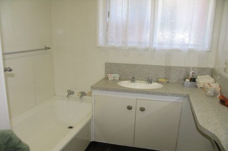 Photo of property in 6 Tybalt Street, Stratford, 4332