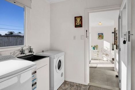 Photo of property in 96 Argyle Street, Hawera, 4610