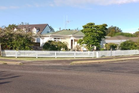 Photo of property in 11 Darlington Street, Ngatea, 3503