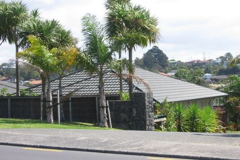 Photo of property in 626 Beach Road, Browns Bay, Auckland, 0630