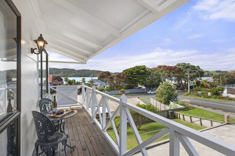 Photo of property in 51 Wallis Street, Raglan, 3225