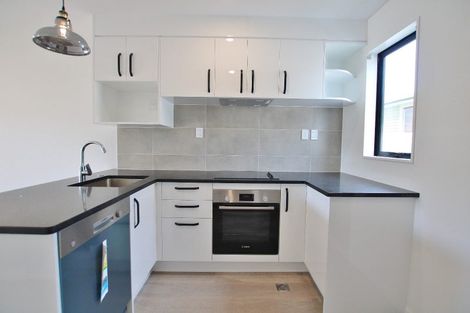 Photo of property in 12/115 Swanson Road, Henderson, Auckland, 0610