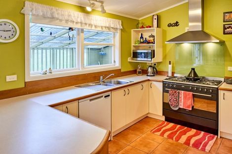 Photo of property in 21 Lupin Terrace, Tawa, Wellington, 5028