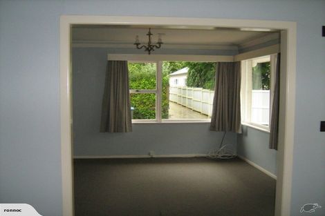 Photo of property in 35 Wheturangi Road, Greenlane, Auckland, 1051