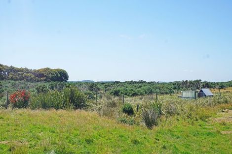 Photo of property in 5 Chalmers Road, Greenhills, Invercargill, 9877