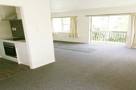 Photo of property in 38 Neal Avenue, Glenfield, Auckland, 0629