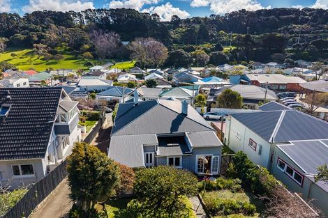 Photo of property in 73 Hamilton Road, Hataitai, Wellington, 6021