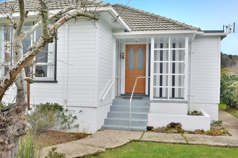 Photo of property in 42 Balmain Street, Halfway Bush, Dunedin, 9010