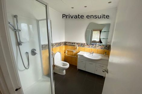 Photo of property in 4 Karo Place, Glendene, Auckland, 0602