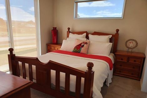 Photo of property in 35 Harriet Johnston Drive, Pokeno, 2402