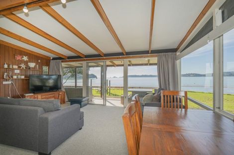 Photo of property in 141 Buffalo Beach Sh25 Road, Whitianga, 3510