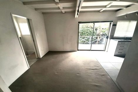 Photo of property in 2/8 Nile Road, Milford, Auckland, 0620