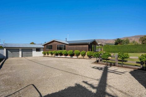 Photo of property in 1 Hall Road, Bannockburn, Cromwell, 9384
