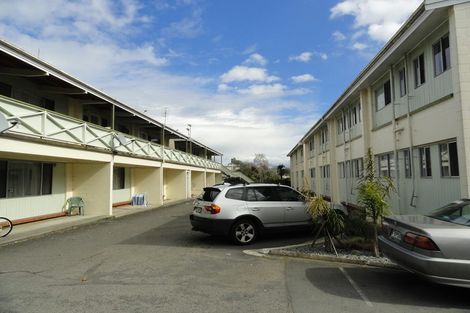 Photo of property in 1-27/21 Te Aroha Street, Hamilton East, Hamilton, 3216