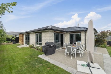 Photo of property in 14 Magnetic Place, Cromwell, 9310